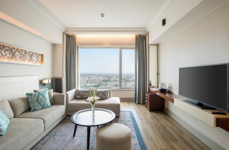 Shangri-la Hotel Surabaya Jakarta Room Interior Photography - Chendra Cahyadi photography took the interior photography of Shangri-la Hotel at Jakarta & Surabaya. 