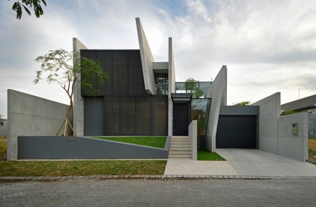 Residence At Sommerset Surabaya Architecture Interior photography - Chendra Cahyadi photography took the Architecture Interior photography of Residence At Sommerset Surabaya.