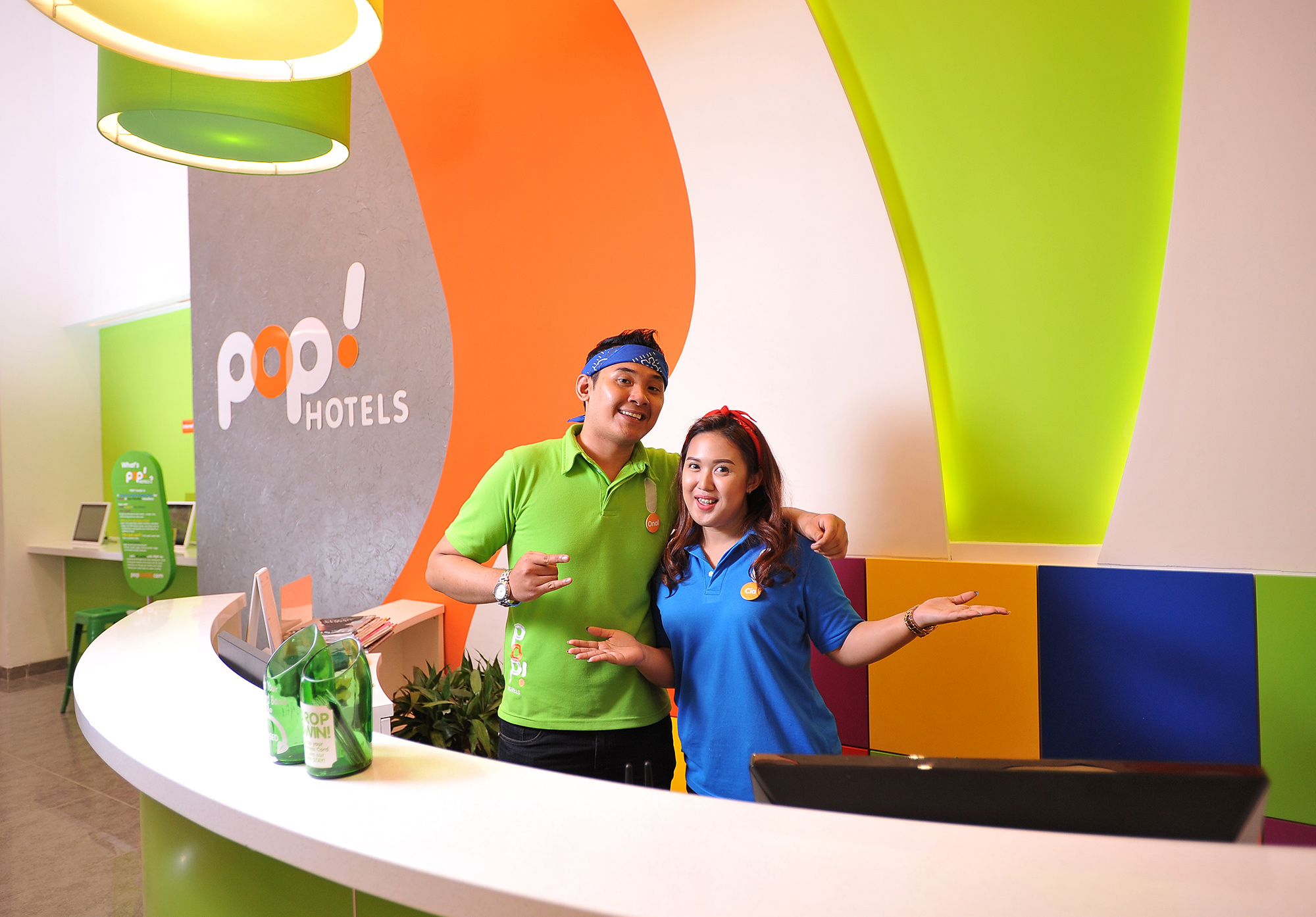 Haris Pop Hotel Interior And Architecture Photography Surabaya - Chendra Cahyadi photography took the interior exterior and room photography of Haris Pop Hotel at Surabaya. Haris Pop Hotel is A Budget Hotel for Smart & Eco-Friendly Traveler.