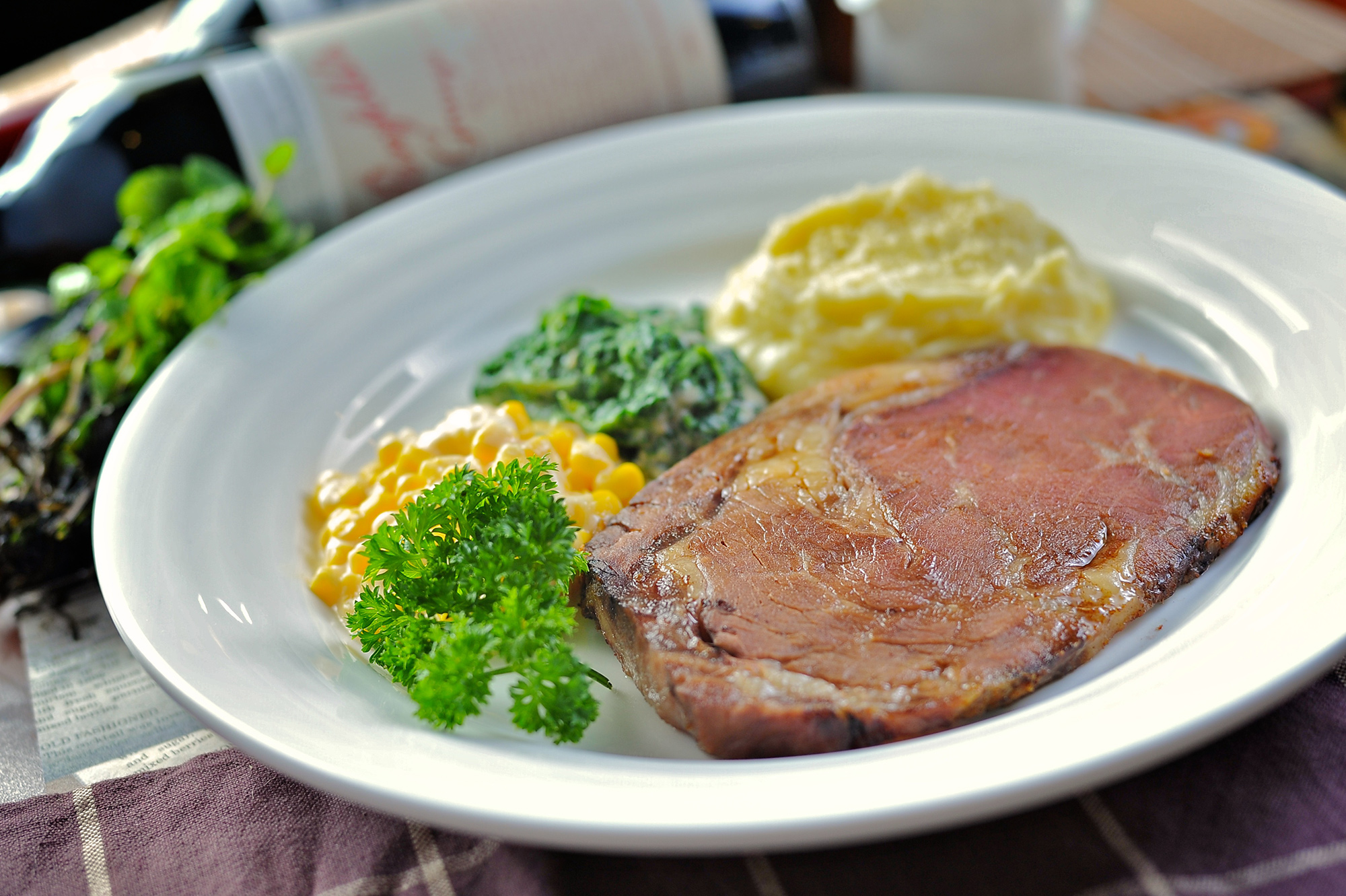 Capital Food Photography Surabaya - Chendra Cahyadi photography took the interior and food beverages photography of Capital Restaurant at Surabaya. Capital is one the most famous restaurant in West Surabaya.