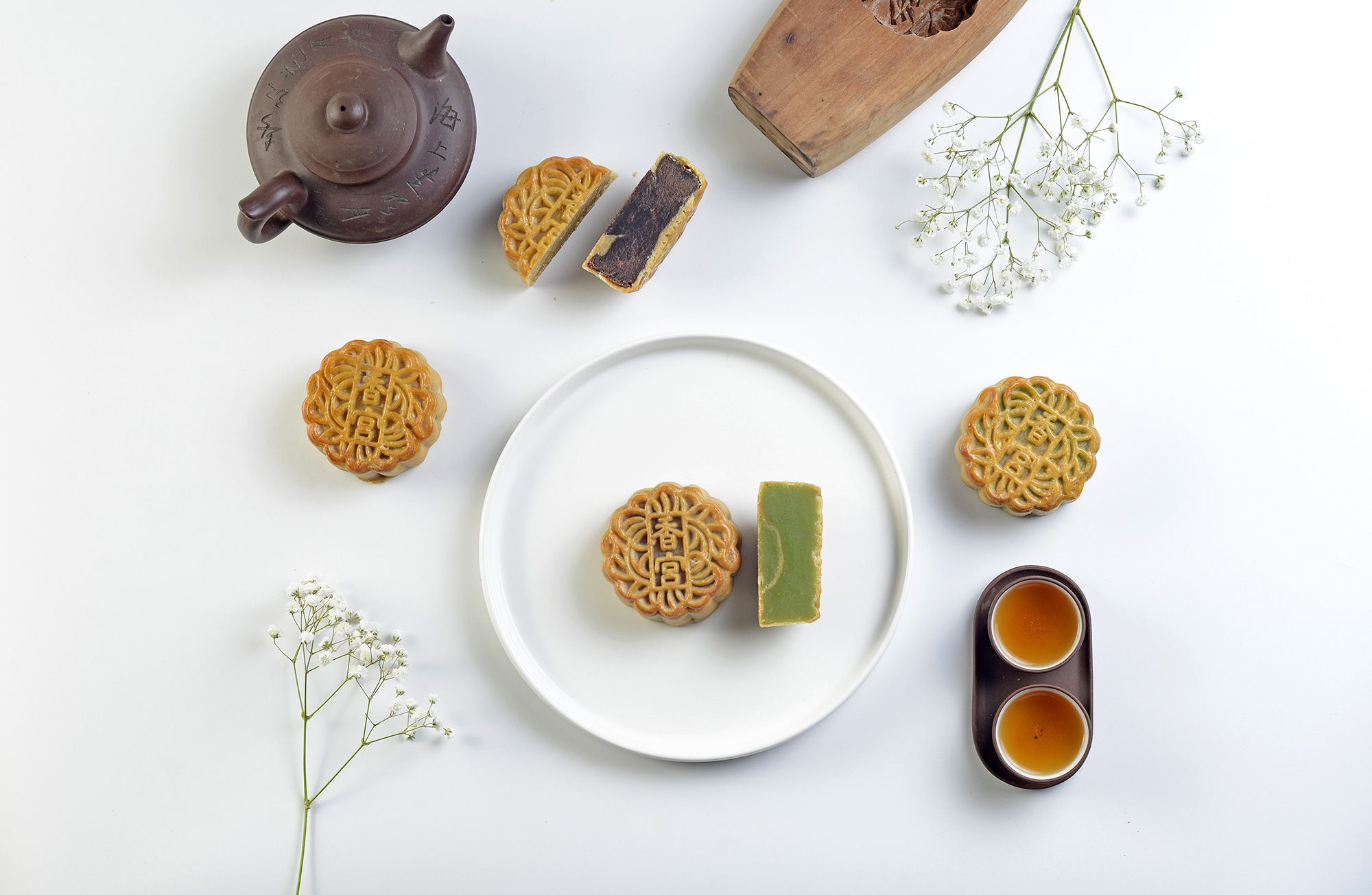 Shangri-La Mooncake Food Photography Jakarta Surabaya - Chendra Cahyadi photography took food photography of Shangri-La Mooncake at Surabaya.