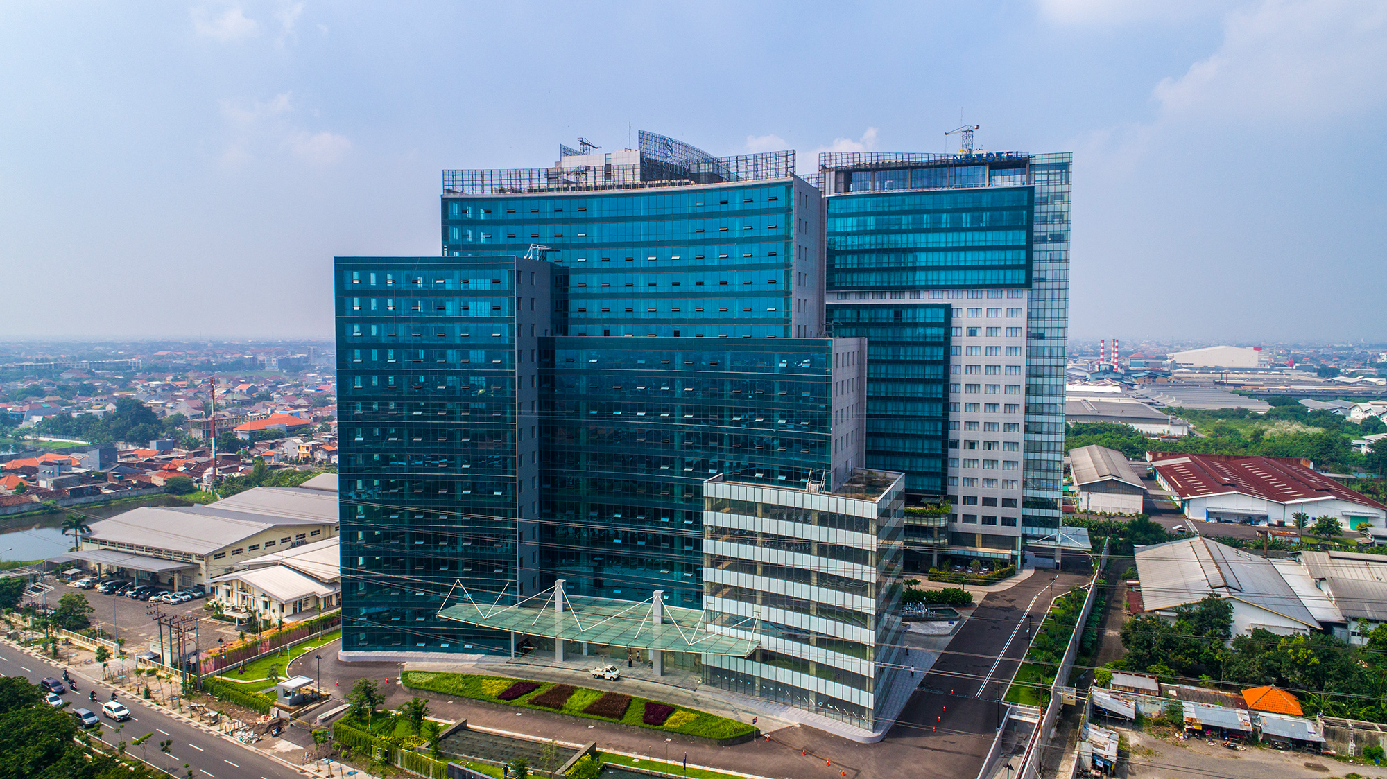 Samator Building Architecture Photography Surabaya - Chendra Cahyadi photography took the Architecture photography of Samator Building. Samator is Industrial gas has grown significantly and started to develop in the property sector in south surabaya.